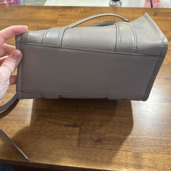 Marc Jacob’s Leather Tote Small - Picture 3 of 7